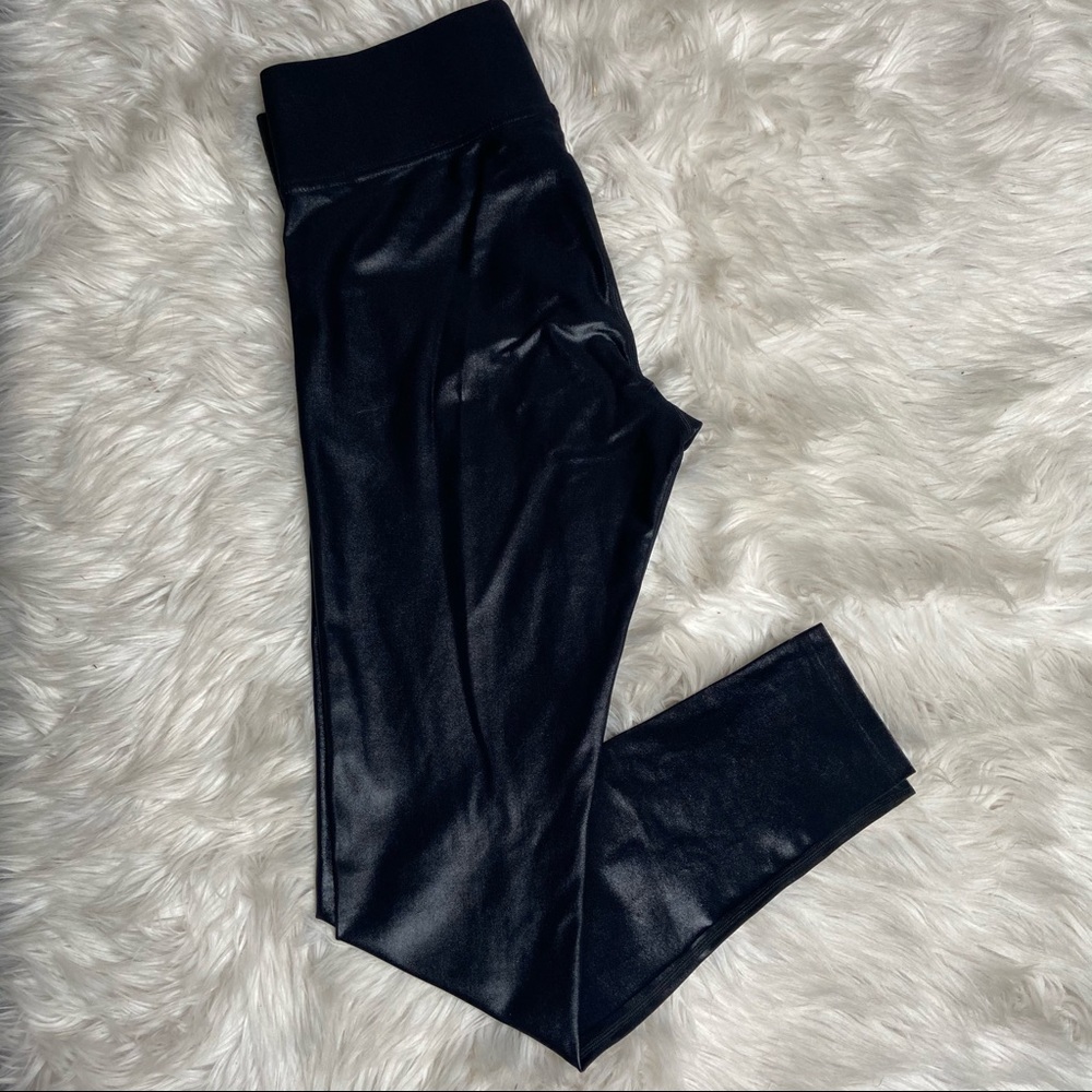 CARBON38 Regular Rise Leggings Takara Shine Black - Picture 11 of 11